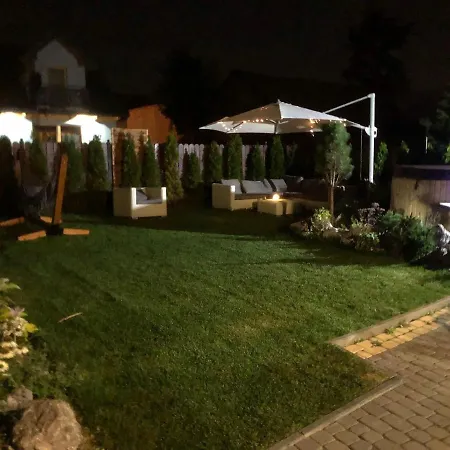 Dwupoziomowy Nad Tamami Apartment *