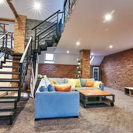 Dwupoziomowy Nad Tamami Apartment *